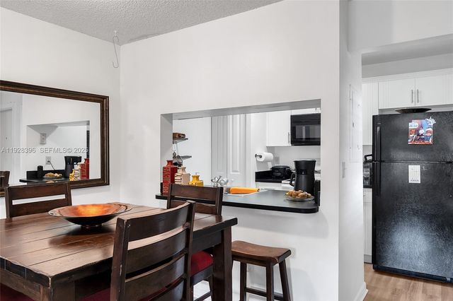 9730 Hammocks Blvd 201-28, Miami, FL 33196