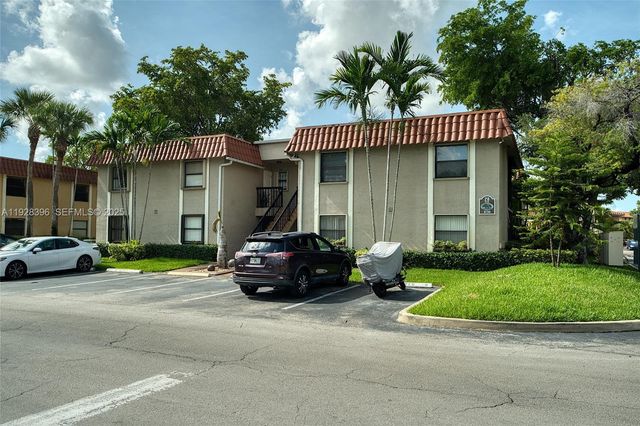 9730 Hammocks Blvd 201-28, Miami, FL 33196