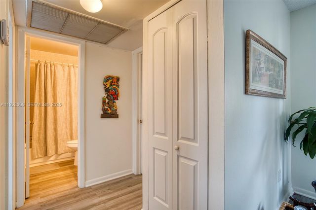 9730 Hammocks Blvd 201-28, Miami, FL 33196