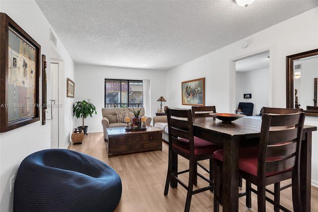 9730 Hammocks Blvd 201-28, Miami, FL 33196