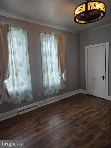 124 S KING ST, Annville, PA 17003