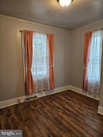 124 S KING ST, Annville, PA 17003