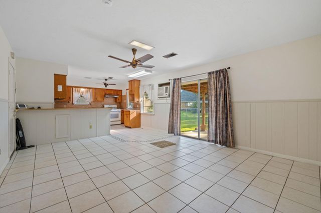 2303 Blueberry Lane, Pasadena, TX 77502