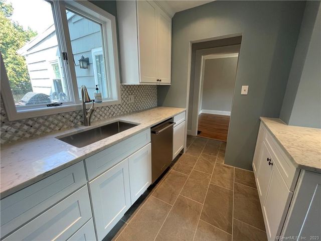 218 Ruane Street, Fairfield, CT 06824