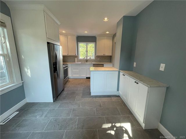 218 Ruane Street, Fairfield, CT 06824