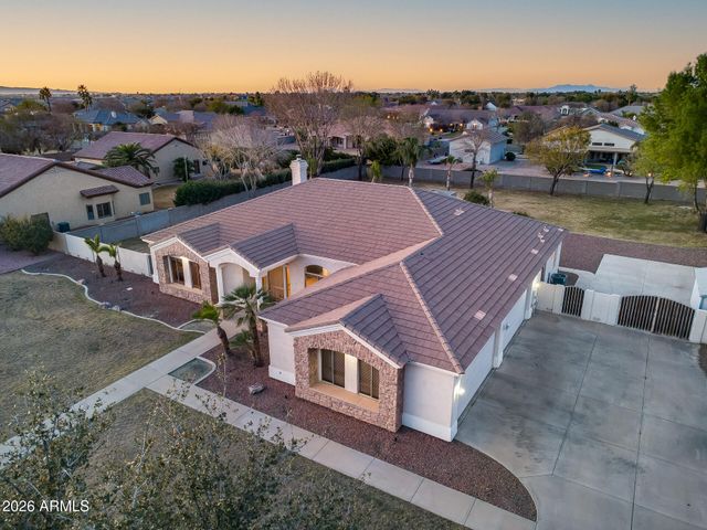 2742 E VILLA PARK Court, Gilbert, AZ 85298