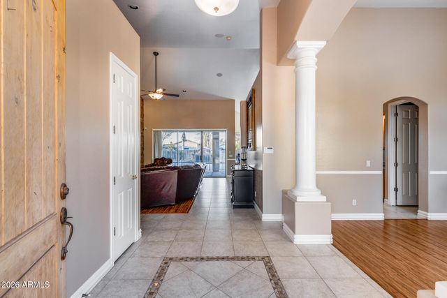 2742 E VILLA PARK Court, Gilbert, AZ 85298