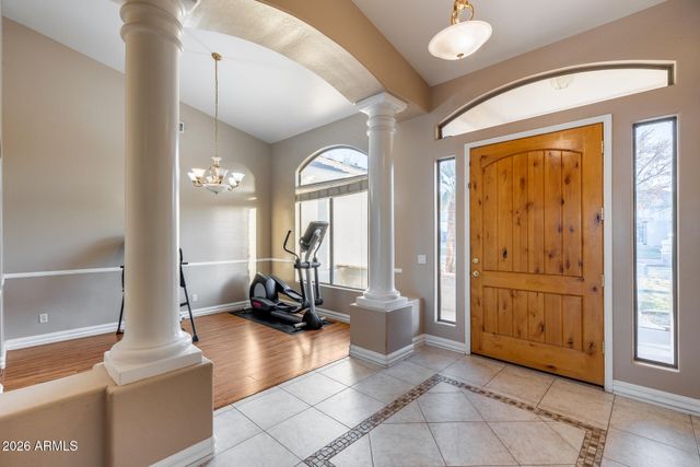 2742 E VILLA PARK Court, Gilbert, AZ 85298