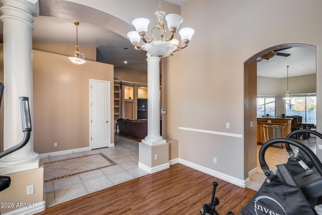 2742 E VILLA PARK Court, Gilbert, AZ 85298