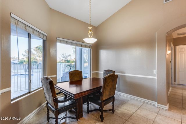 2742 E VILLA PARK Court, Gilbert, AZ 85298