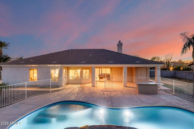 2742 E VILLA PARK Court, Gilbert, AZ 85298