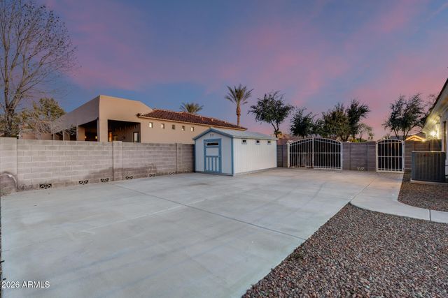 2742 E VILLA PARK Court, Gilbert, AZ 85298