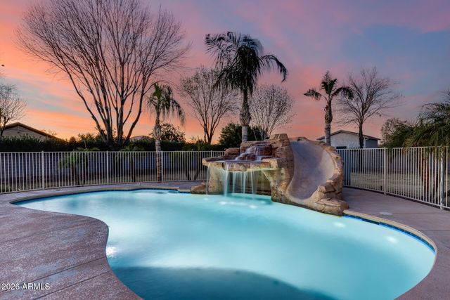 2742 E VILLA PARK Court, Gilbert, AZ 85298