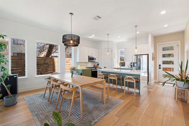 5604 Samuel Huston Ave 2, Austin, TX 78721