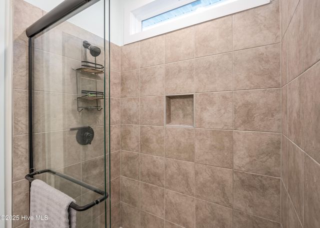 1214 N Caswell Avenue, Southport, NC 28461