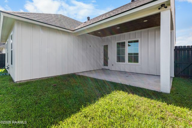 207 Queenstown Avenue, Youngsville, LA 70592