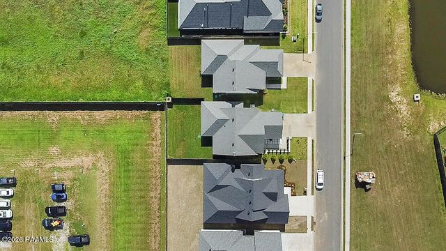 207 Queenstown Avenue, Youngsville, LA 70592