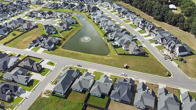 207 Queenstown Avenue, Youngsville, LA 70592