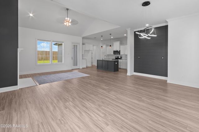 207 Queenstown Avenue, Youngsville, LA 70592