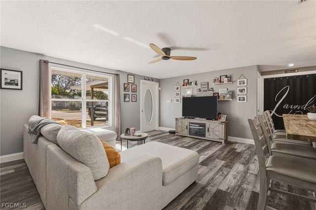 1401 Sheehan BLVD, Port Charlotte, FL 33952