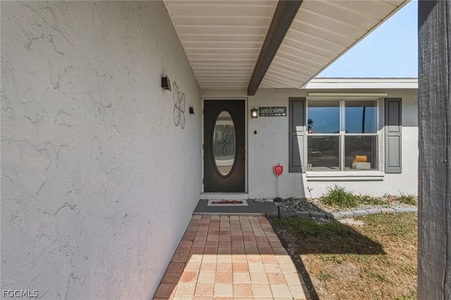 1401 Sheehan BLVD, Port Charlotte, FL 33952