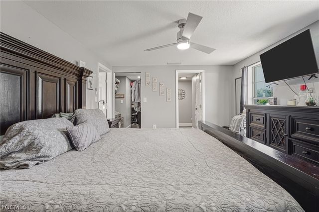 1401 Sheehan BLVD, Port Charlotte, FL 33952