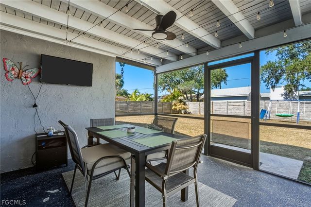 1401 Sheehan BLVD, Port Charlotte, FL 33952