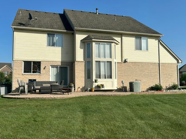 49182 Woodson Way, Canton, MI 48187