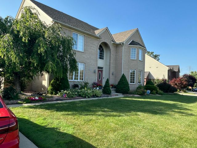 49182 Woodson Way, Canton, MI 48187