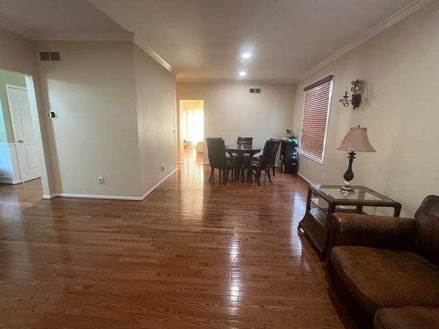 49182 Woodson Way, Canton, MI 48187