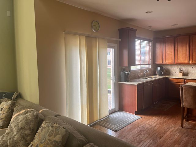 49182 Woodson Way, Canton, MI 48187