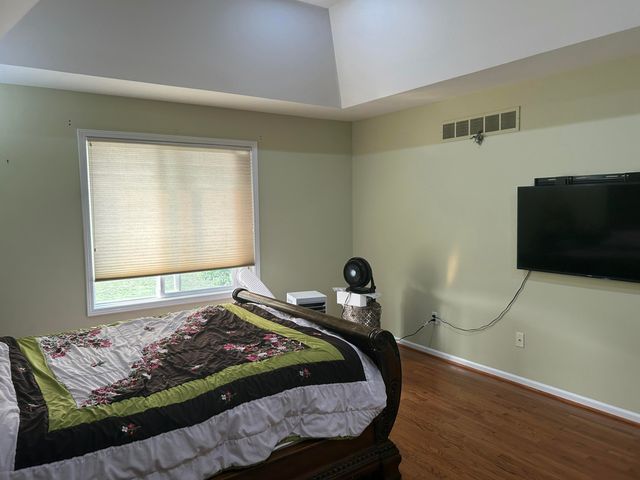 49182 Woodson Way, Canton, MI 48187