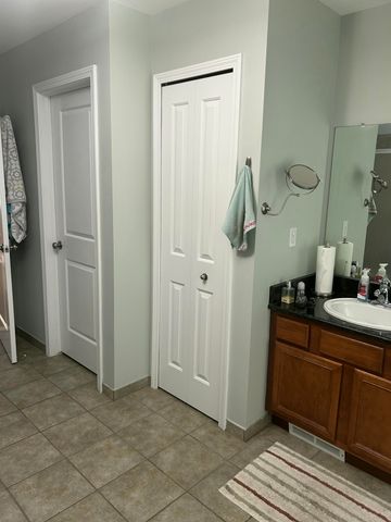 49182 Woodson Way, Canton, MI 48187