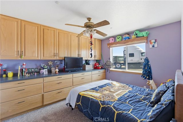 10707 Mines Ranch Rd, Victorville, CA 92392