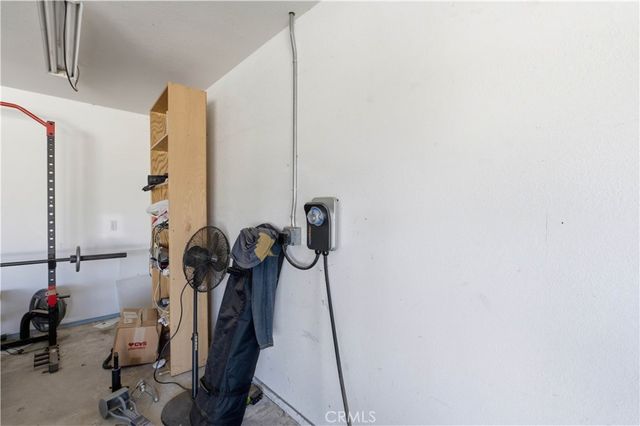 10707 Mines Ranch Rd, Victorville, CA 92392