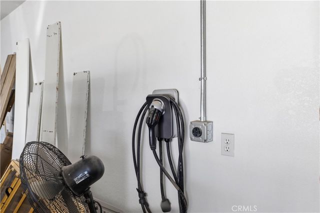 10707 Mines Ranch Rd, Victorville, CA 92392