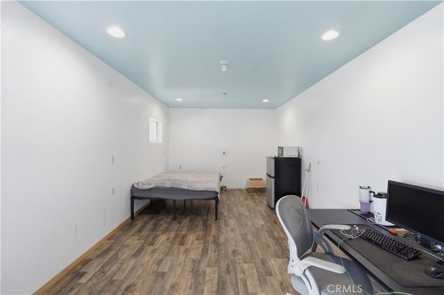 10707 Mines Ranch Rd, Victorville, CA 92392