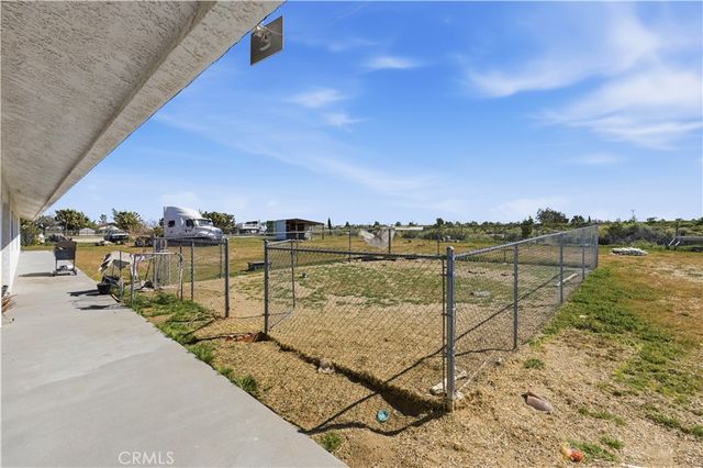 10707 Mines Ranch Rd, Victorville, CA 92392