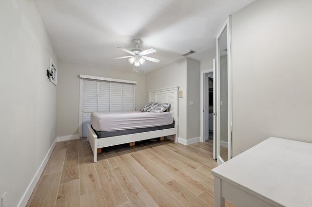 381 SW Hollyhock Drive, Port St Lucie, FL 34953