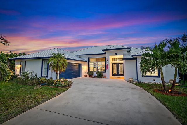 381 SW Hollyhock Drive, Port St Lucie, FL 34953