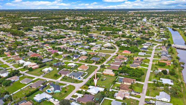 381 SW Hollyhock Drive, Port St Lucie, FL 34953