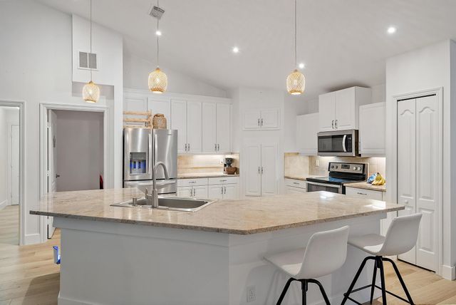 381 SW Hollyhock Drive, Port St Lucie, FL 34953