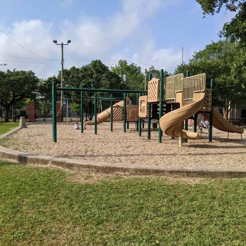 1219 Rutland Street, Houston, TX 77008