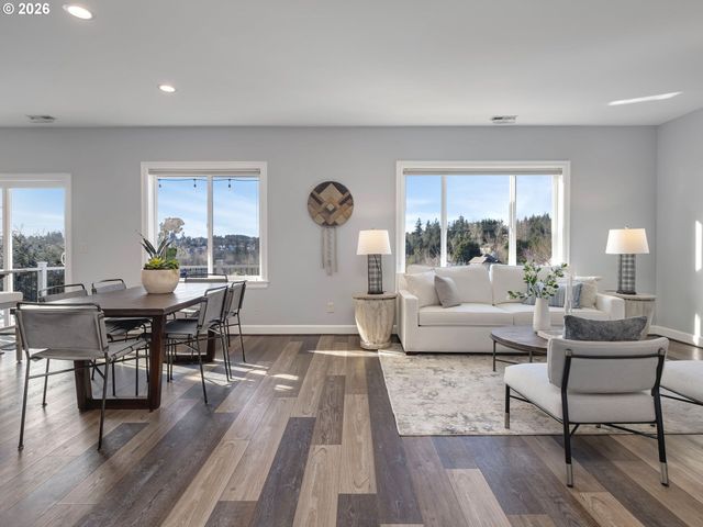 2805 YORK St, West Linn, OR 97068