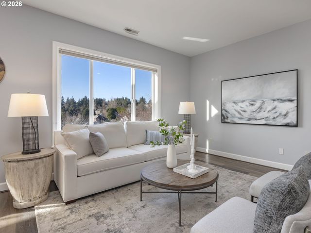 2805 YORK St, West Linn, OR 97068