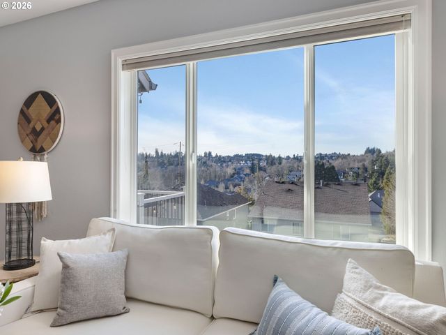 2805 YORK St, West Linn, OR 97068