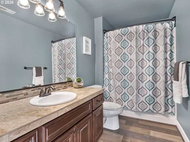 2805 YORK St, West Linn, OR 97068