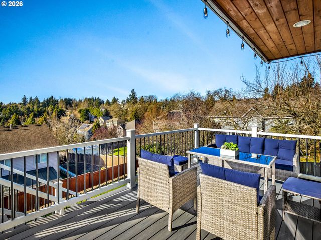 2805 YORK St, West Linn, OR 97068