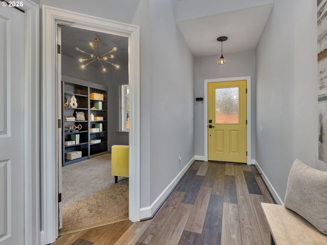 2805 YORK St, West Linn, OR 97068