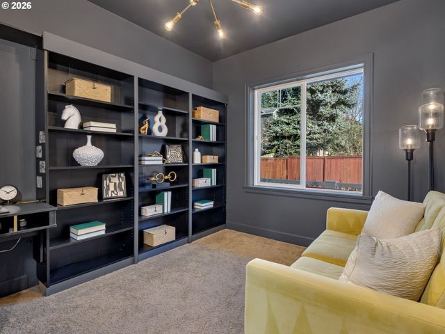 2805 YORK St, West Linn, OR 97068